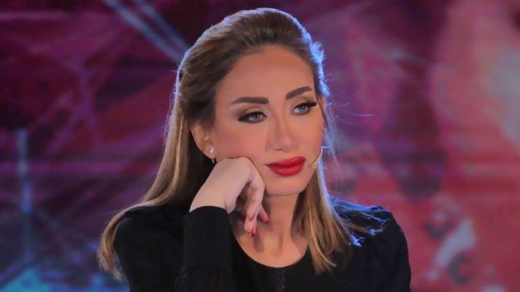 كشفت الإعلامية المصرية ريهام سعيد حجم الظلم الذي تعرضت له بالسجون المصرية موجهةً رسالة للرئيس السيسي والمجتمع الذي ظلمها